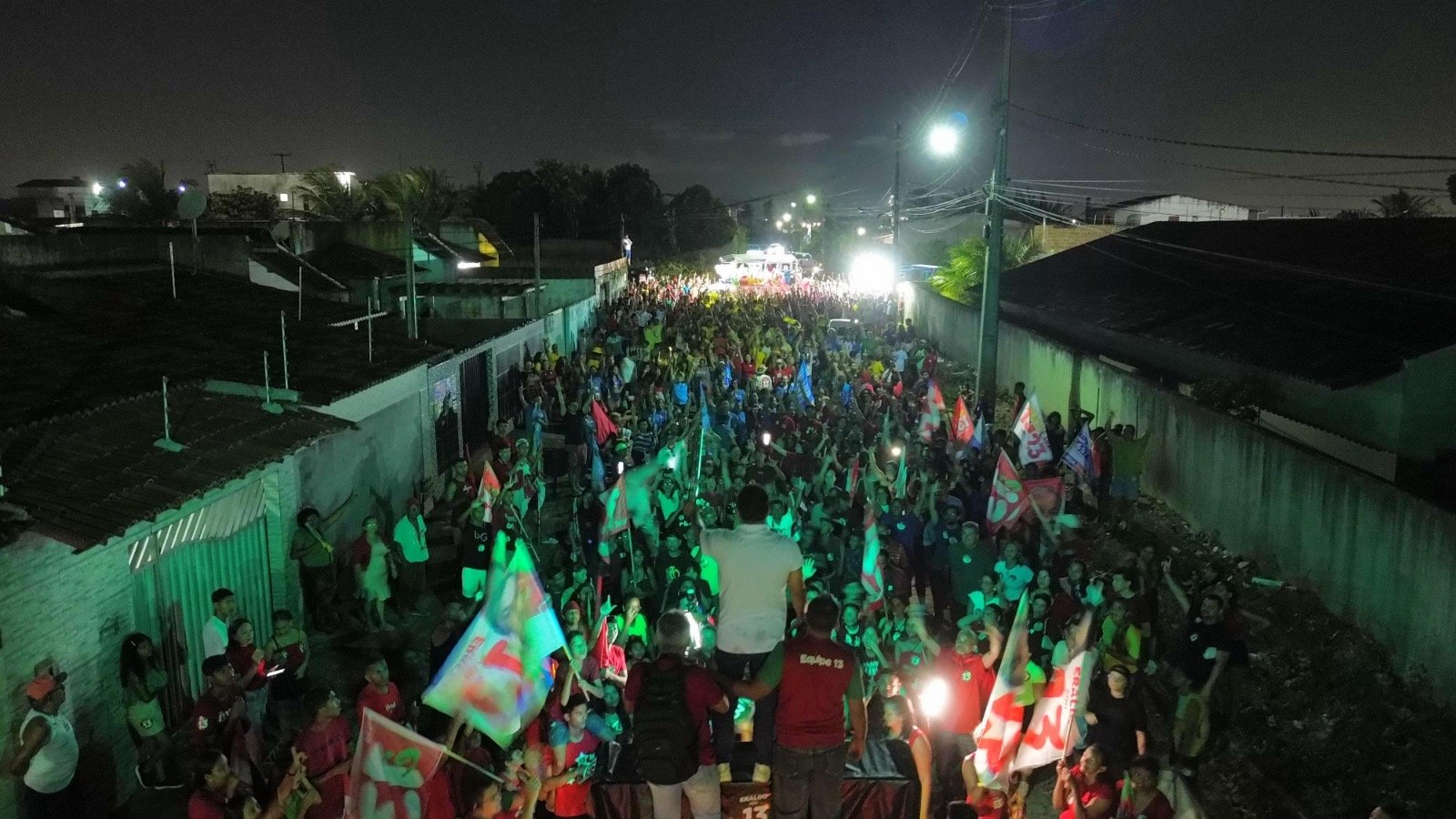 Arrastão de Eraldo Paiva reúne multidão em São Gonçalo e marca maior evento da campanha