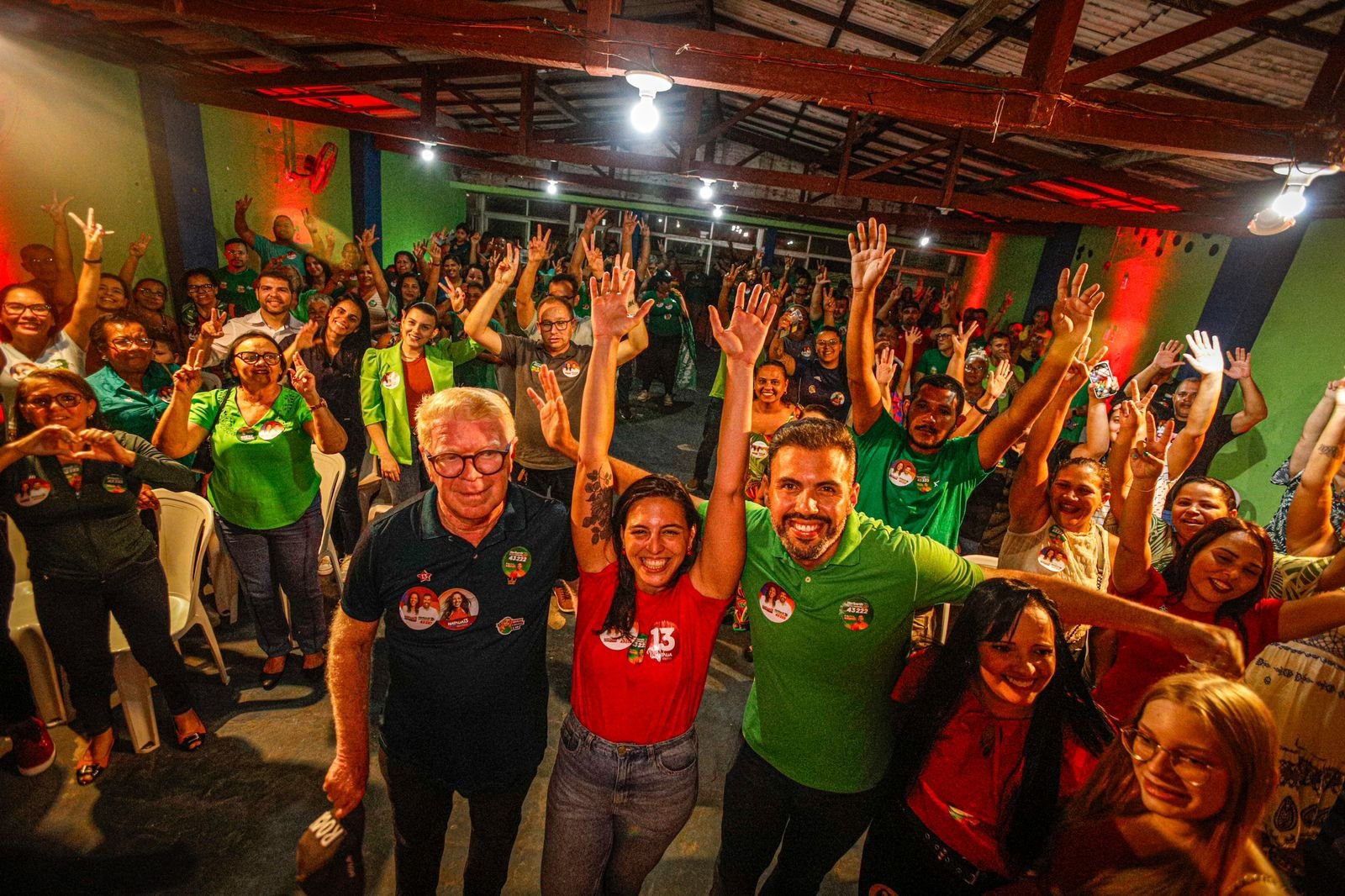 Natália Bonavides, Ubaldo e Herberth reúnem 150 lideranças comunitárias em evento nas Rocas