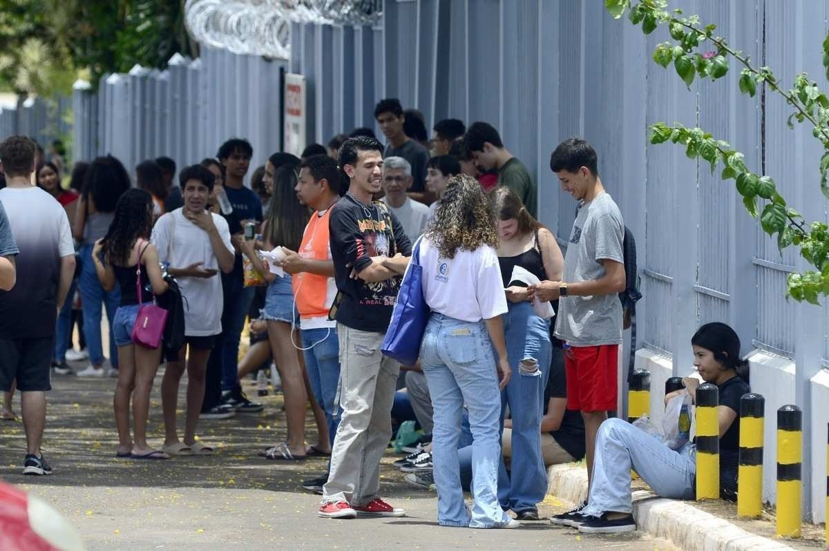 MEC antecipa divulgação do gabarito do Enem 2024, afirma ministro da Educação