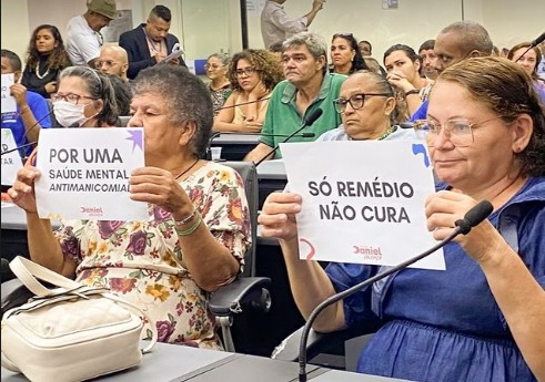 Crise nos serviços de saúde mental é denunciada por vereadoras em Natal