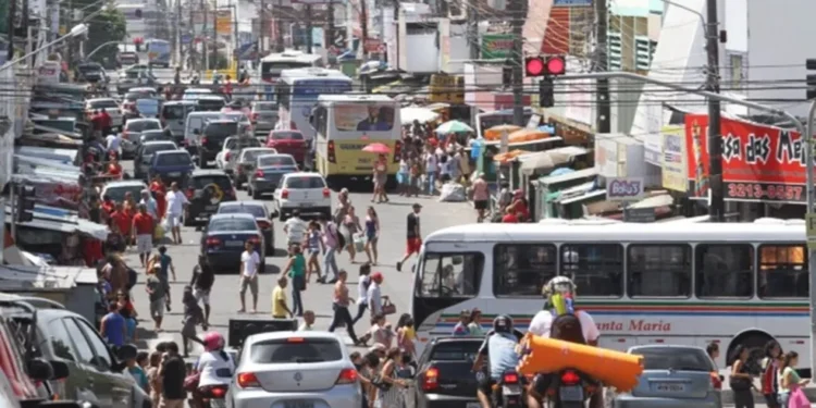 Feriado da Proclamação da República altera horário do comércio em Natal nesta sexta-feira (15)