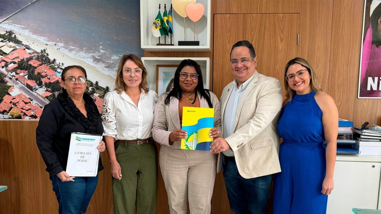 Prefeita Nilda empossa novo Secretário de Saúde