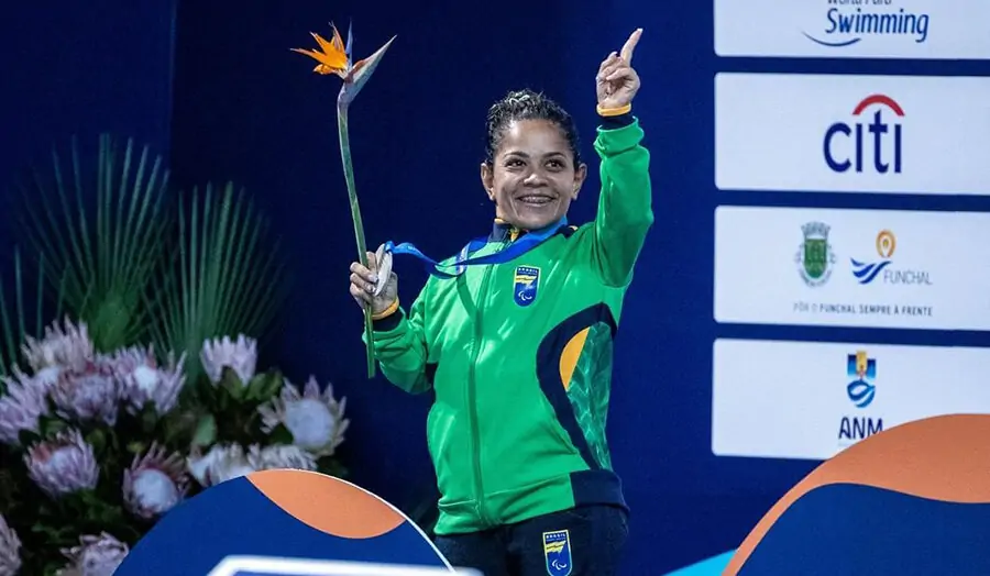 Espaço esportivo de Natal recebe o nome da nadadora paralímpica Joana Neves