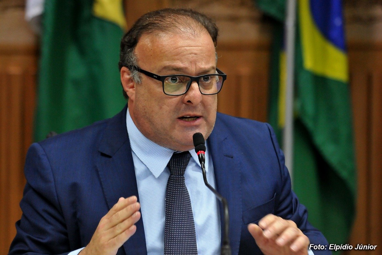 Paulinho Freire confirma edital de licitação do transporte público para outubro