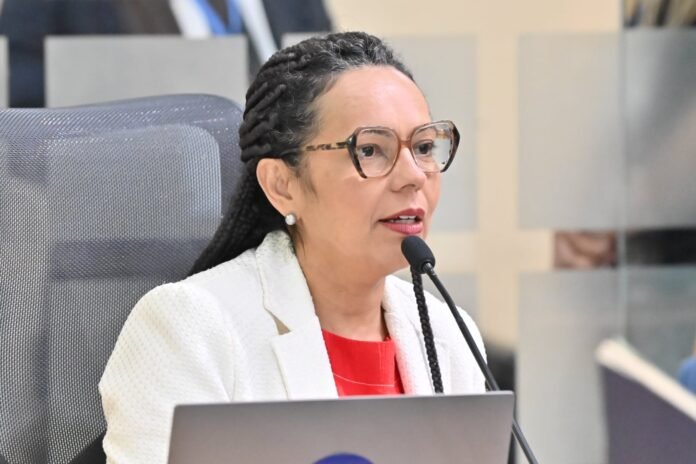 Divaneide pede apresentação oficial do projeto do Parque Linear de Natal