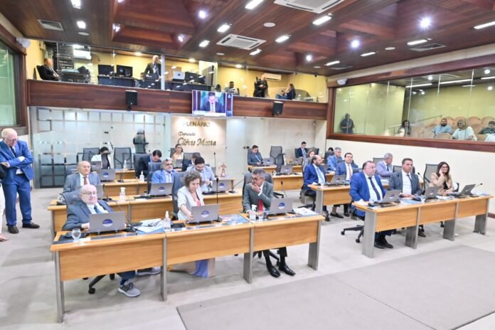 Deputados do RN retomam trabalhos com eleição para mandato-tampão no radar
